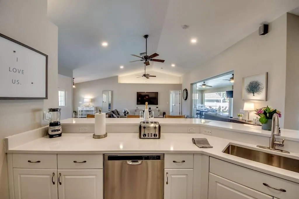 Sarasota By Coralvilla-for Boaters, With Pool *