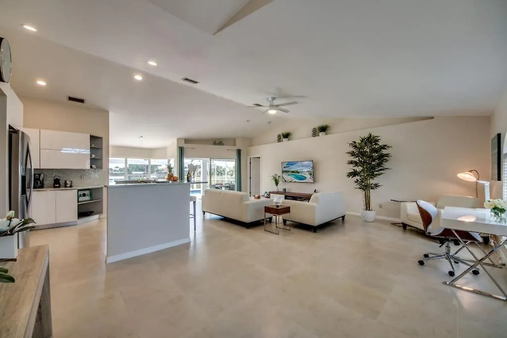 Sunshine Bay By Coralvilla - Pool, Great View * Cape Coral