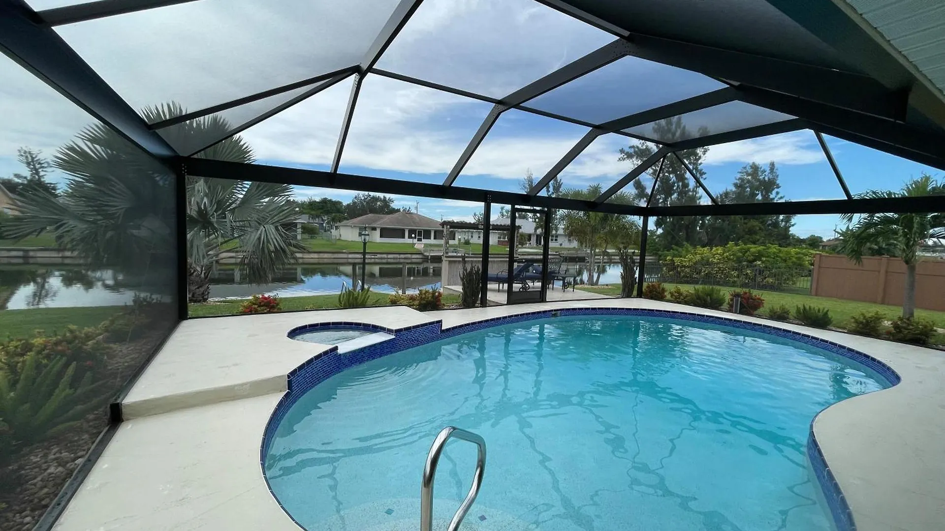 The Cape Escape * Cape Coral