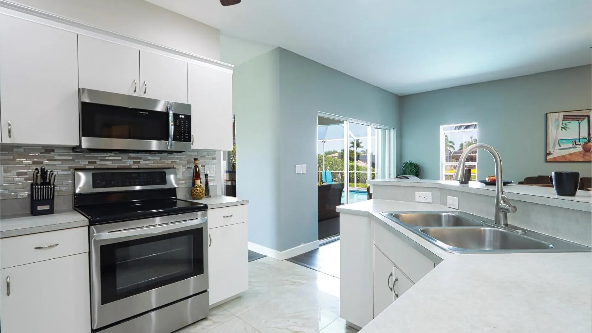 Charming Waterfront Vacation With Fabulous Views And Easy Access To The Caloosahatchee River Holiday home