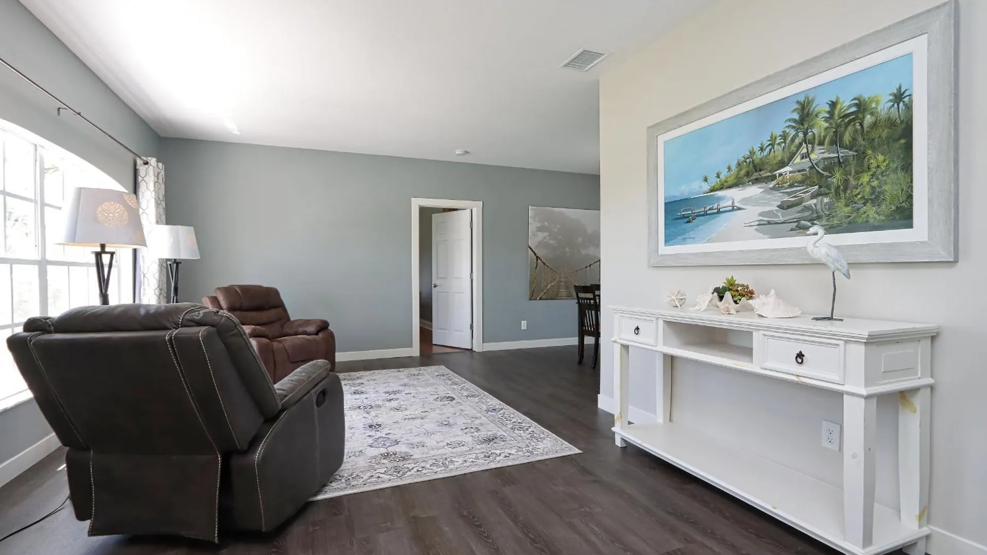 Charming Waterfront Vacation With Fabulous Views And Easy Access To The Caloosahatchee River *