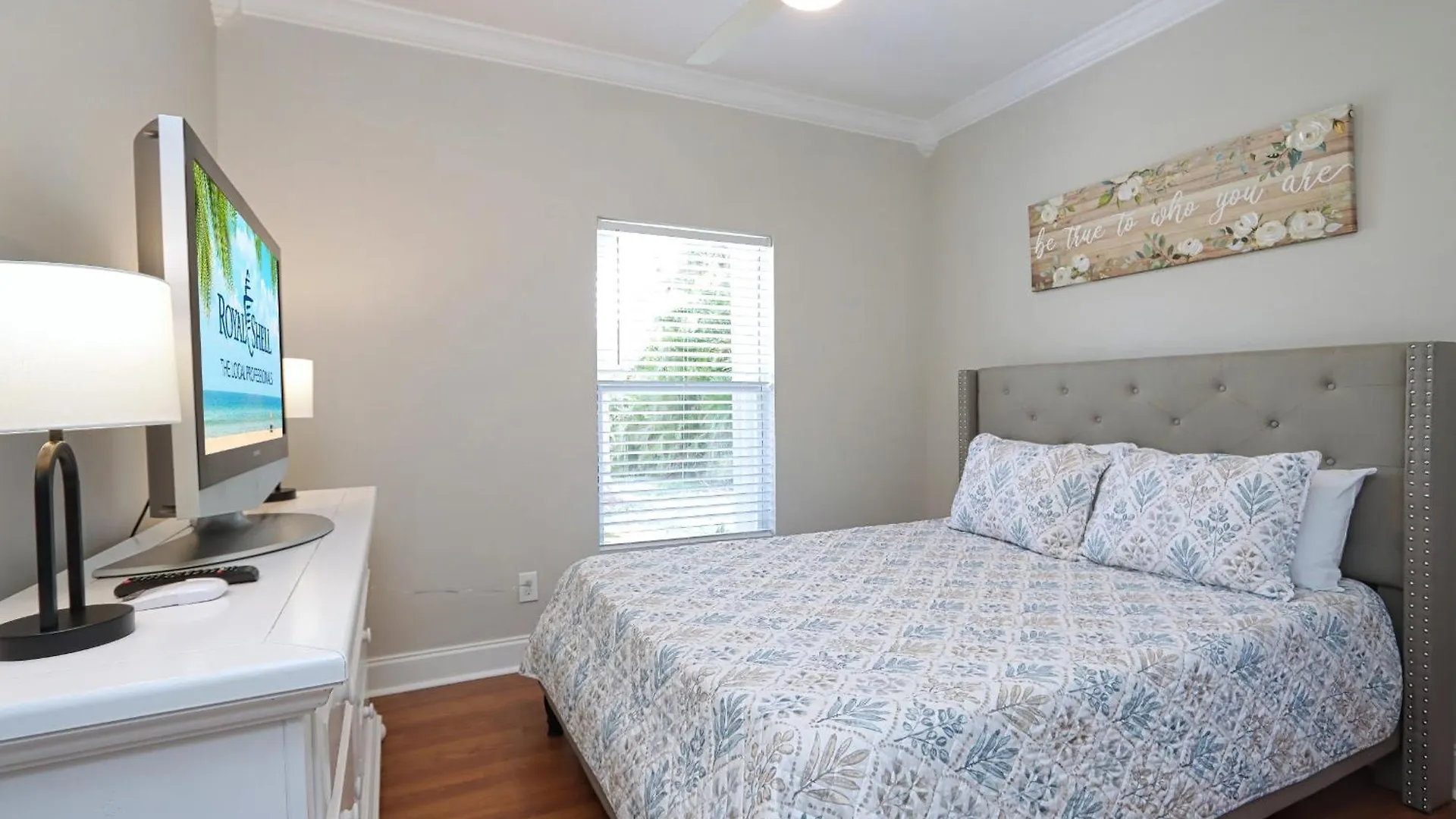 Charming Waterfront Vacation With Fabulous Views And Easy Access To The Caloosahatchee River Cape Coral