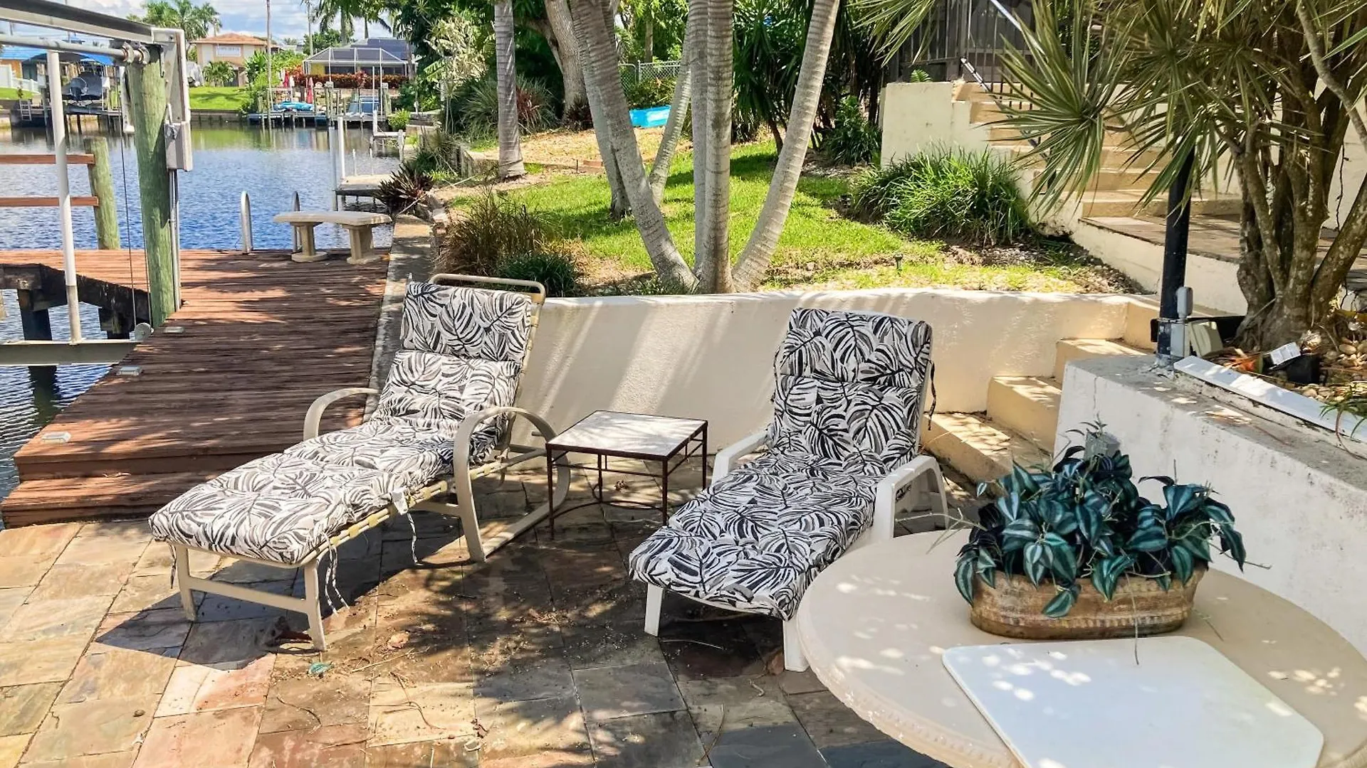 The Coral Cove Holiday home Cape Coral