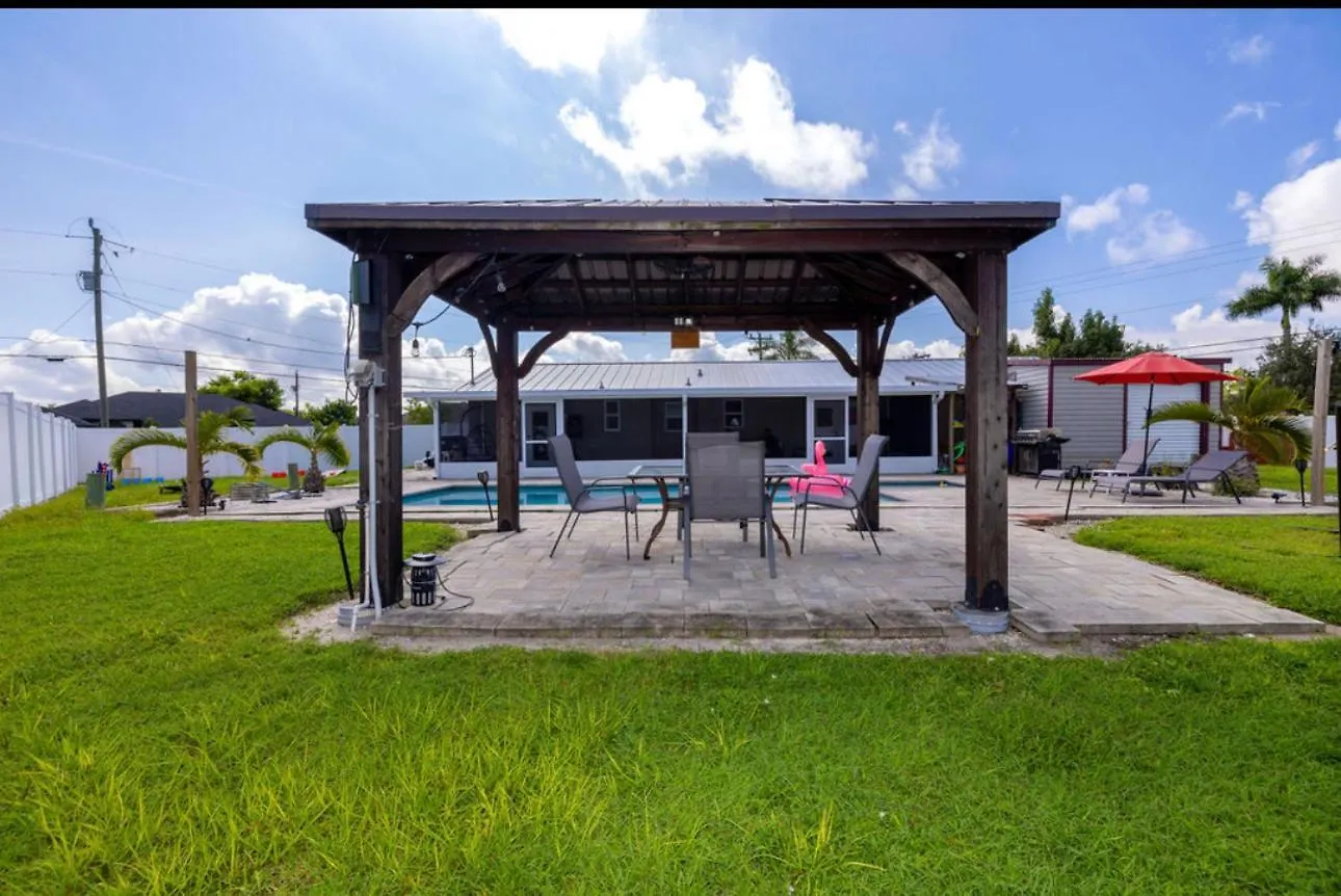 Pool House Ideal For Family Pool Heated * Cape Coral