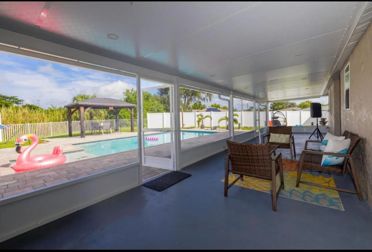 Holiday home Pool House Ideal For Family Pool Heated