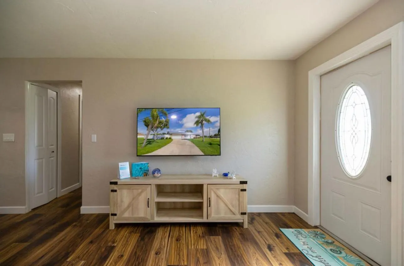 Pool House Ideal For Family Pool Heated Cape Coral