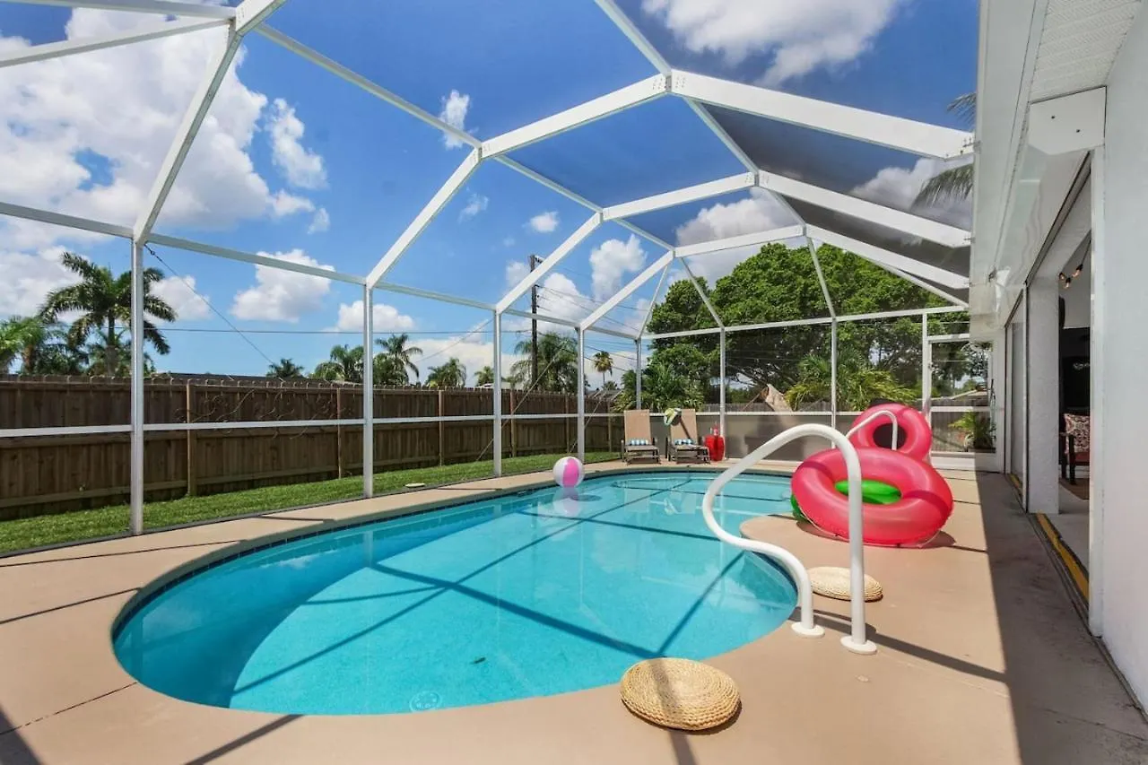 Endless Summer Sanctuary Peaceful Pool Cape Coral