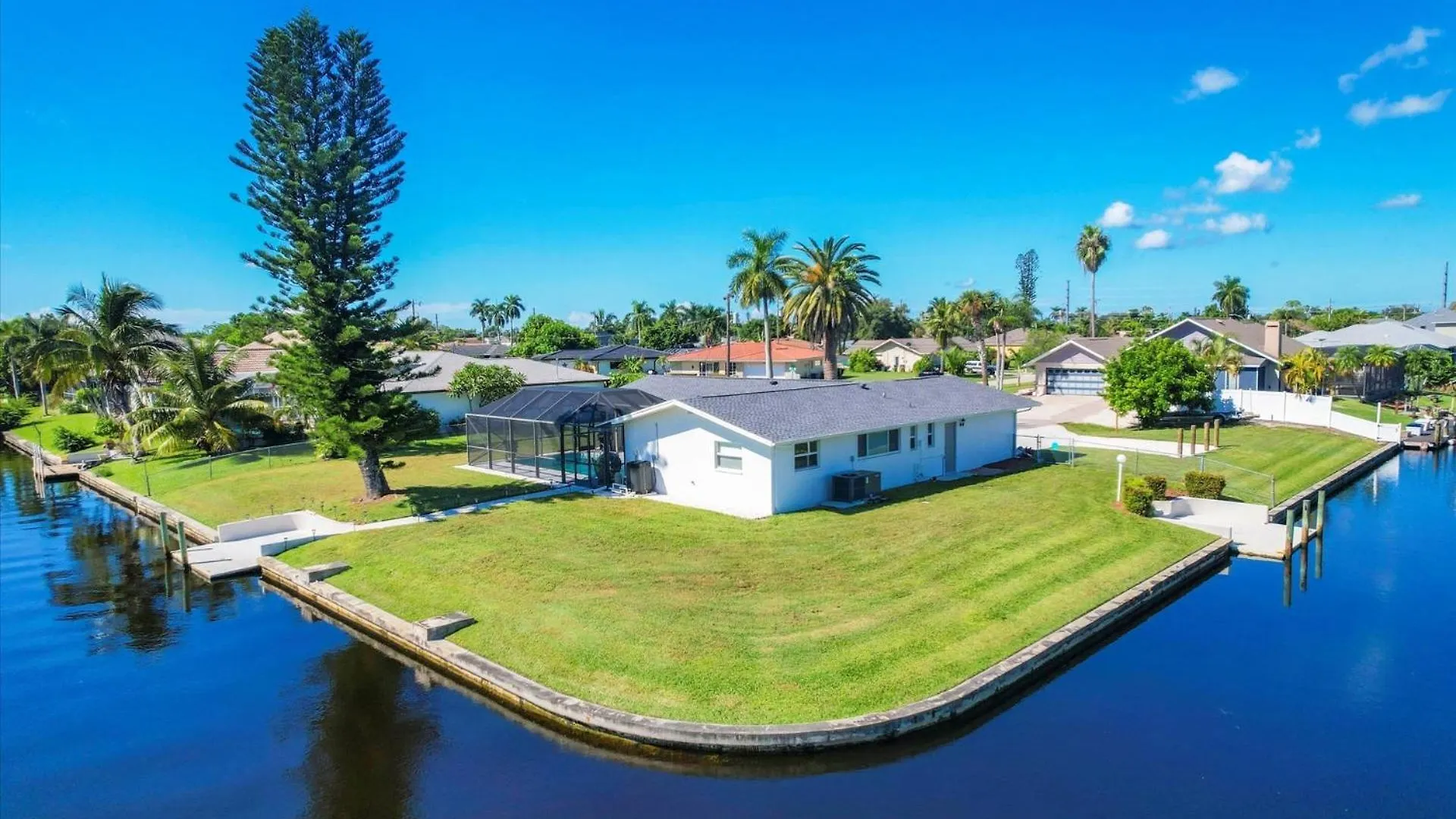 4103 Se 1st Holiday home Cape Coral