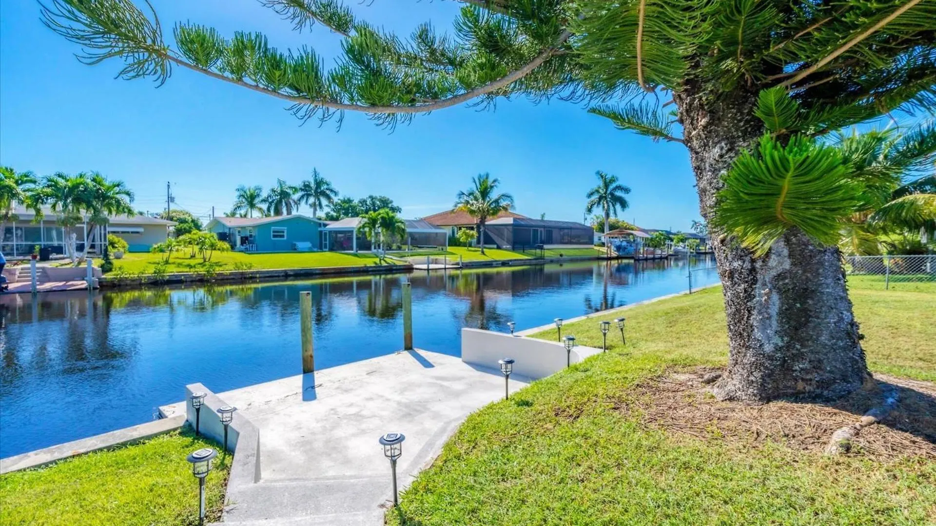 4103 Se 1st Cape Coral
