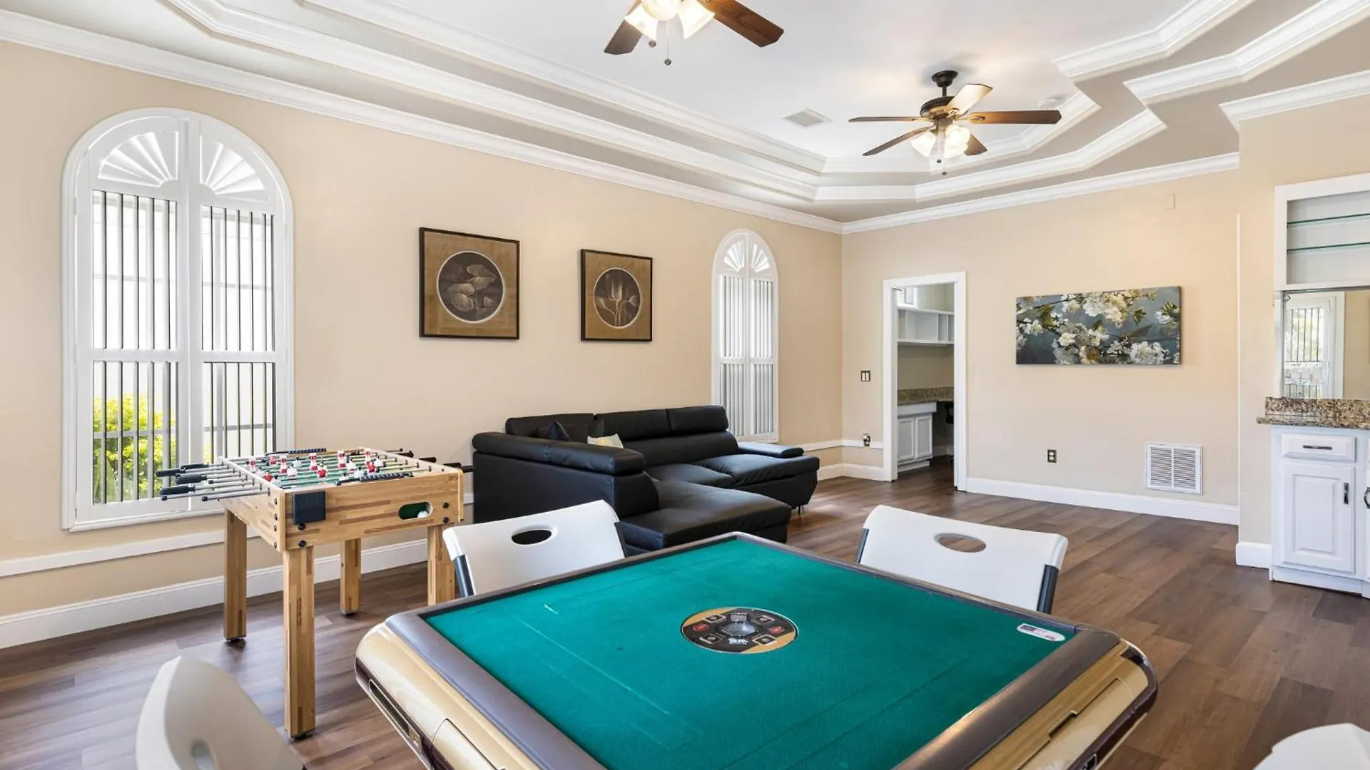 Miramar Mansion - Spacious 5bd 5ba W Pool & Canal Holiday home Cape Coral
