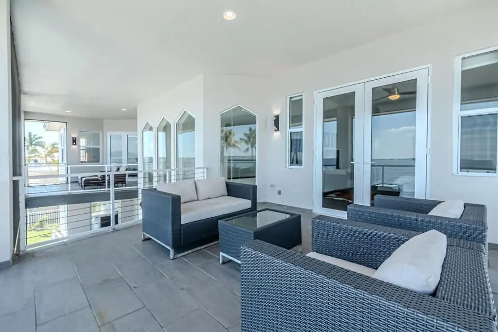 Breathtaking 6bd Riverfront Mansion W Pool * Cape Coral