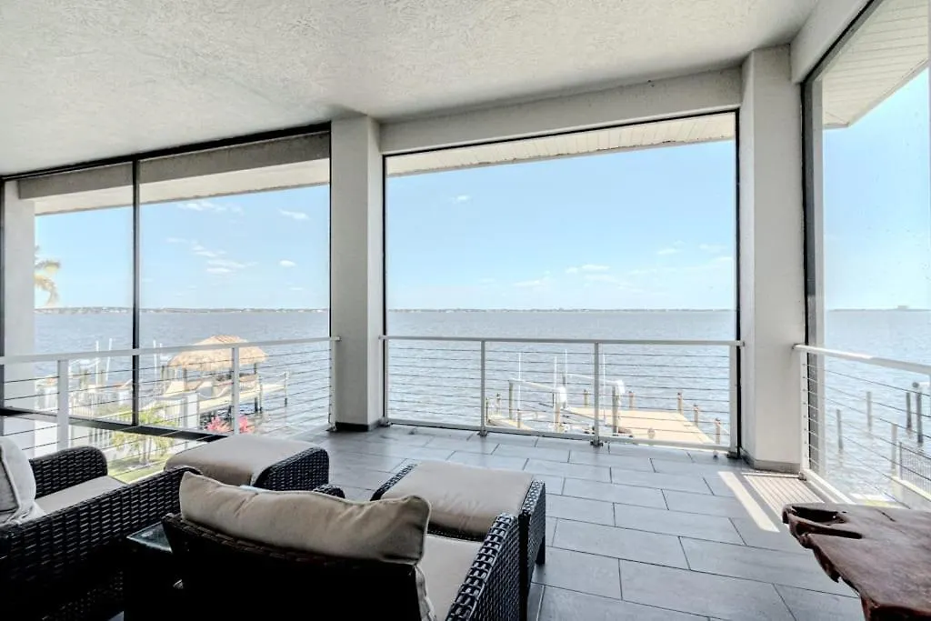 Breathtaking 6bd Riverfront Mansion W Pool
