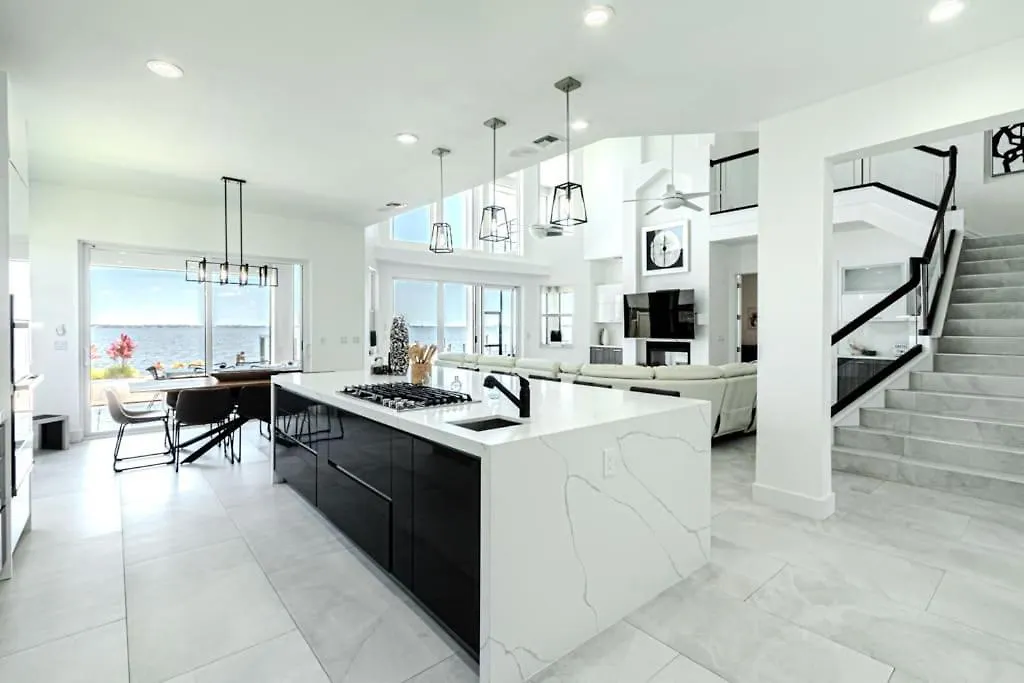 Breathtaking 6bd Riverfront Mansion W Pool Holiday home *