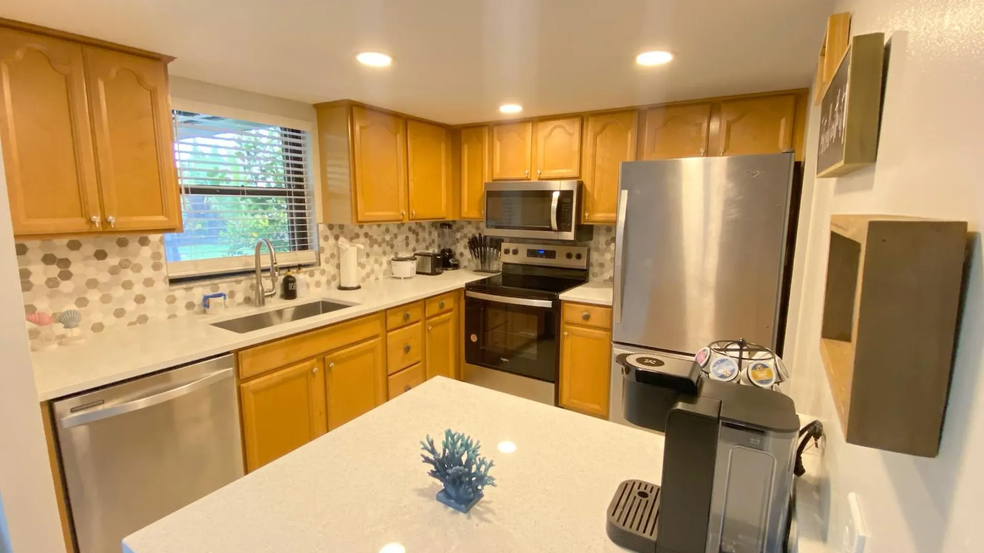 Cozy Coral With Tiki Hut, Mini Golf, Arcade And Grill Villa Cape Coral