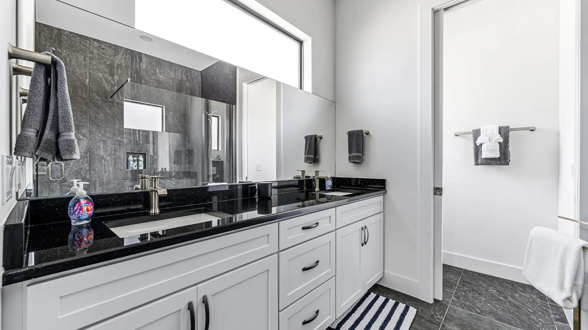 Simple Elegance Cape Coral