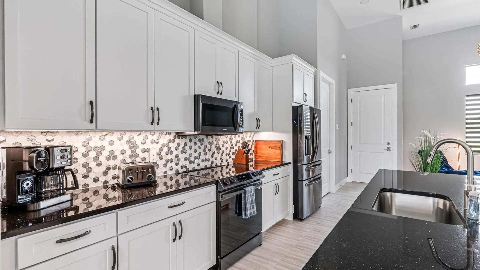 Simple Elegance * Cape Coral