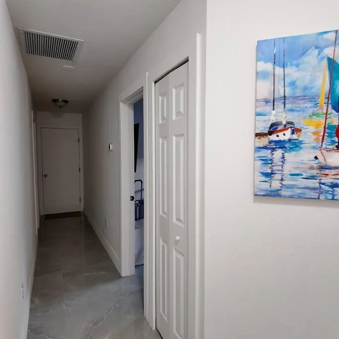 Coastal Oasis, Sleeps 8, Heated Pool, Bbq And Jacuzzi Cape Coral