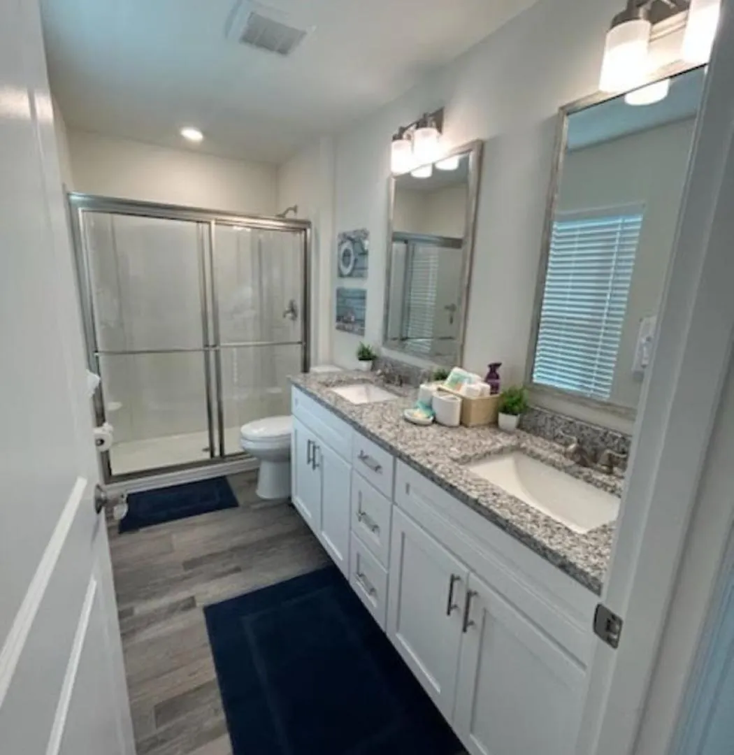 Luxury Retreat With Heated Saltwater Pool And Big Patio Perfect For 2 Families *