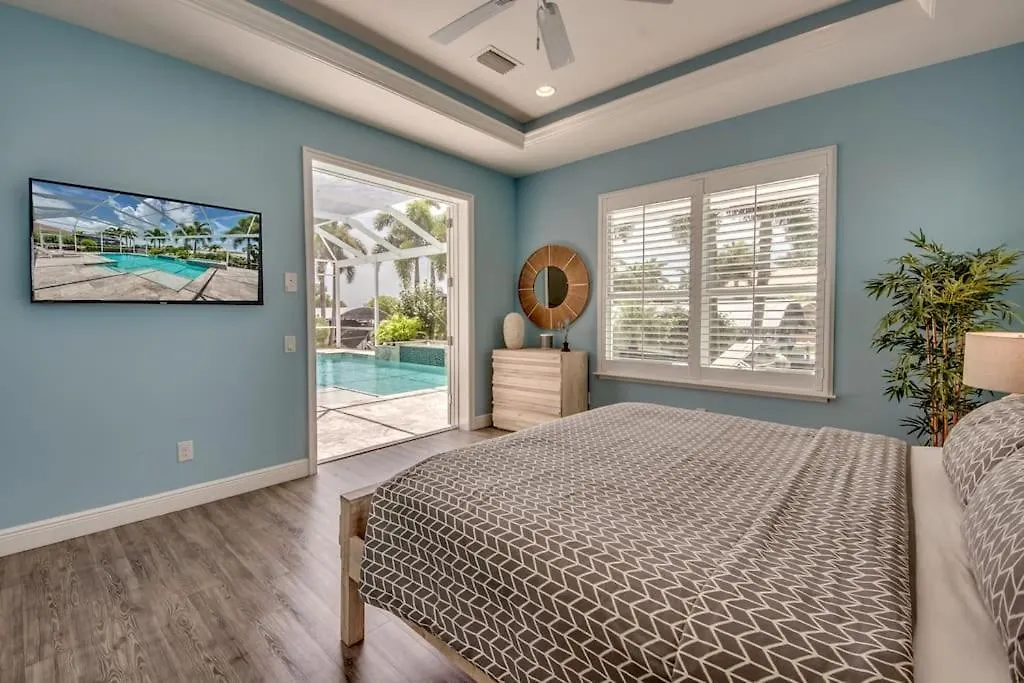 Perfect Life By Coralvilla- Pool, On Water * Cape Coral