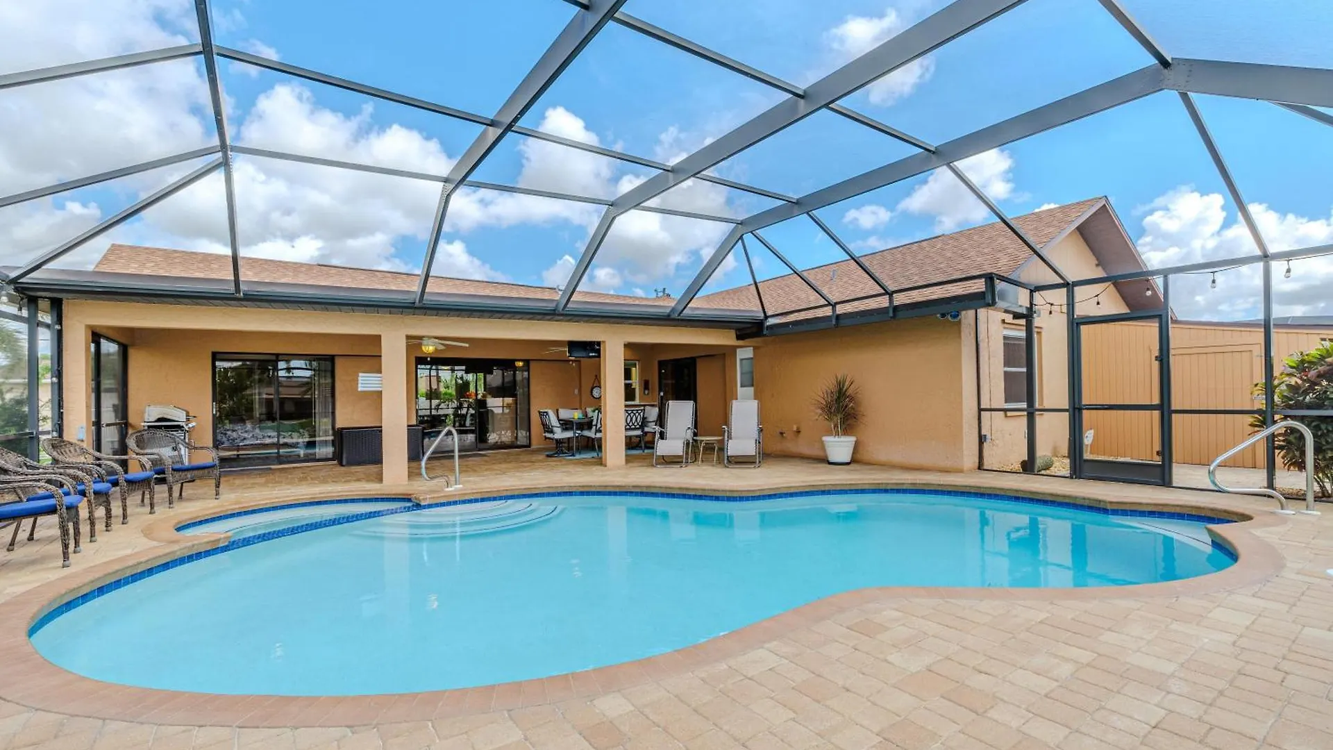 Emerald Cape Coral