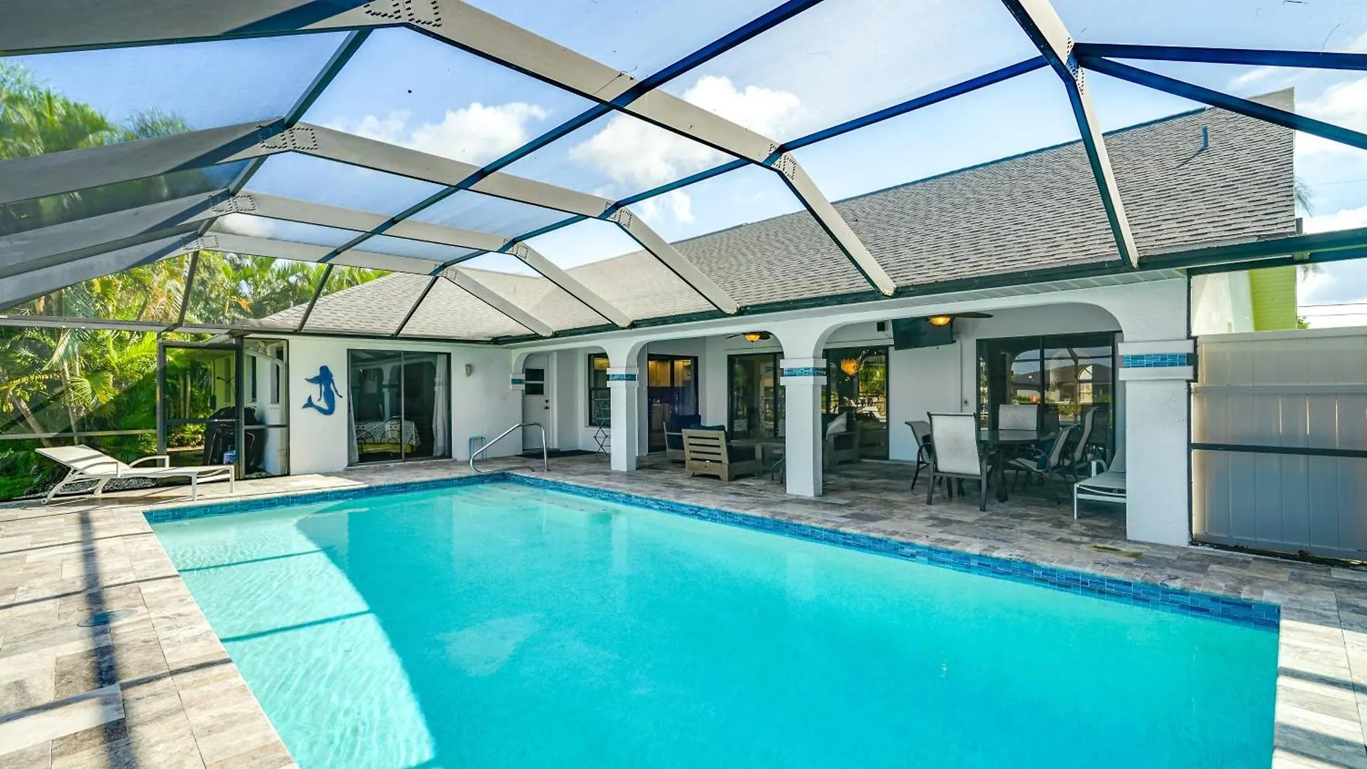 Villa Canalfront Villa, Tiki Hut And Large Pool *