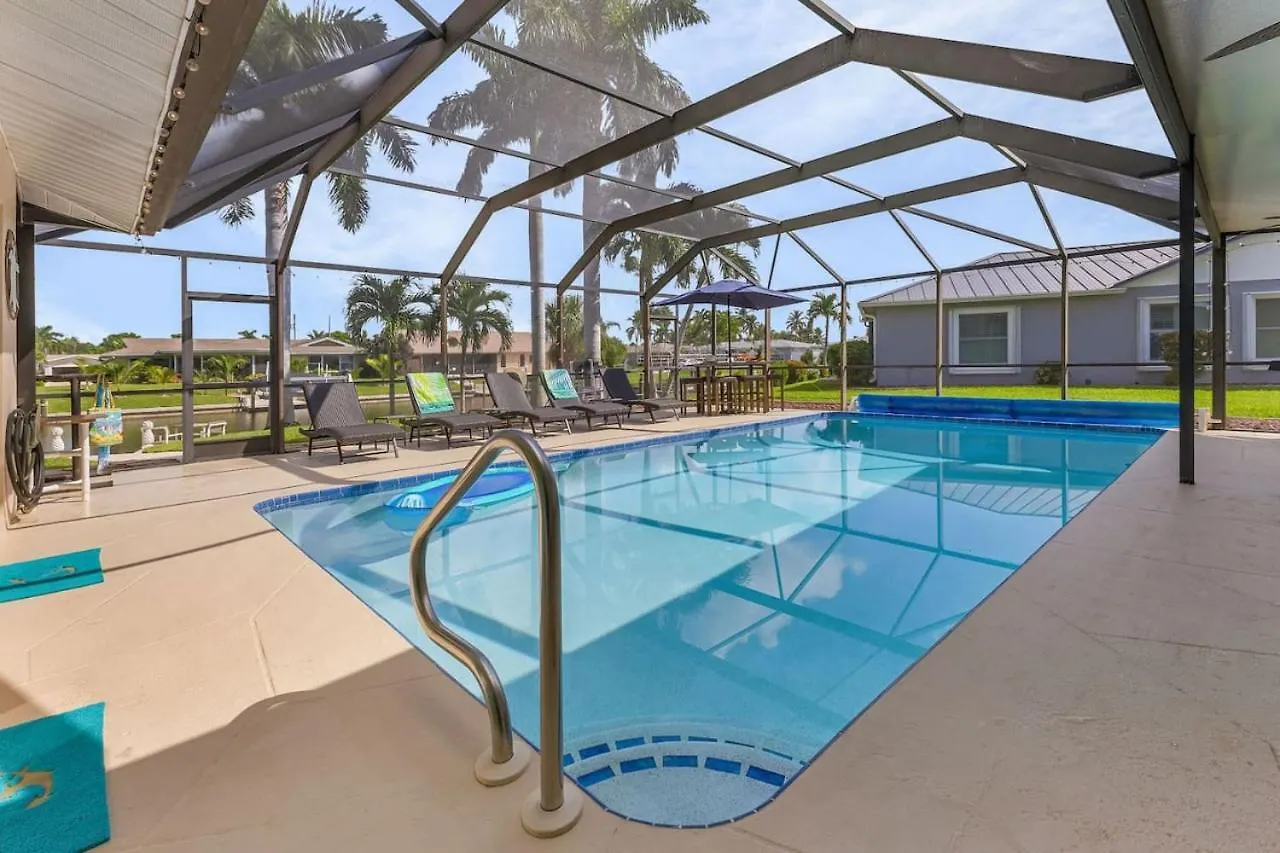 Holiday home Pool Time And Fun Times At Mermaid Dream Cape Coral