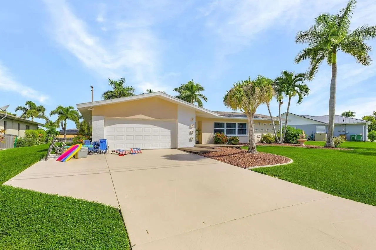 Pool Time And Fun Times At Mermaid Dream Holiday home
