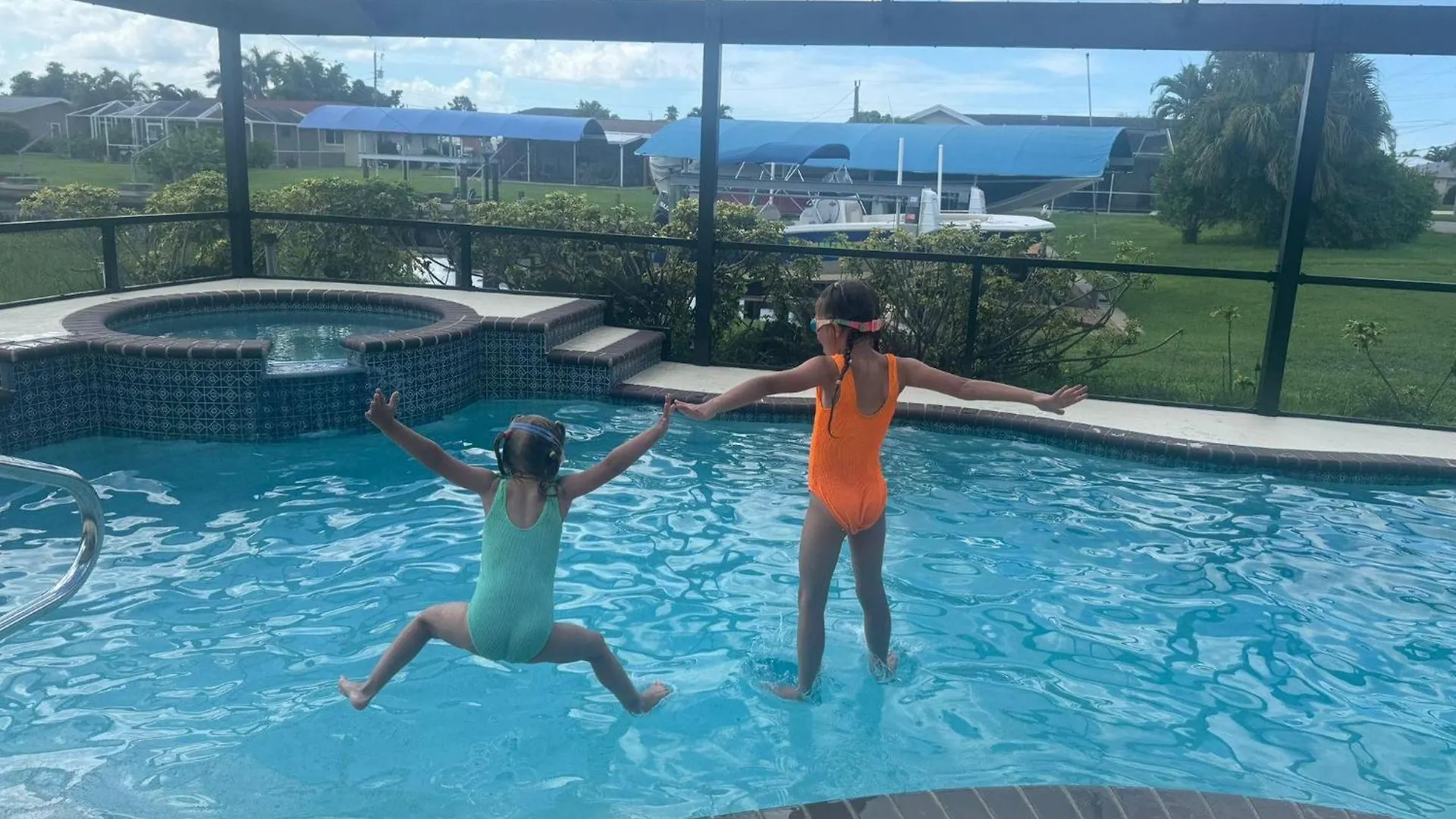 Villa With Boat Cape Coral