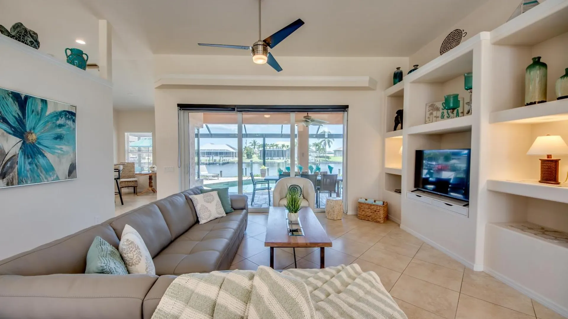 Villa Royal Palms *