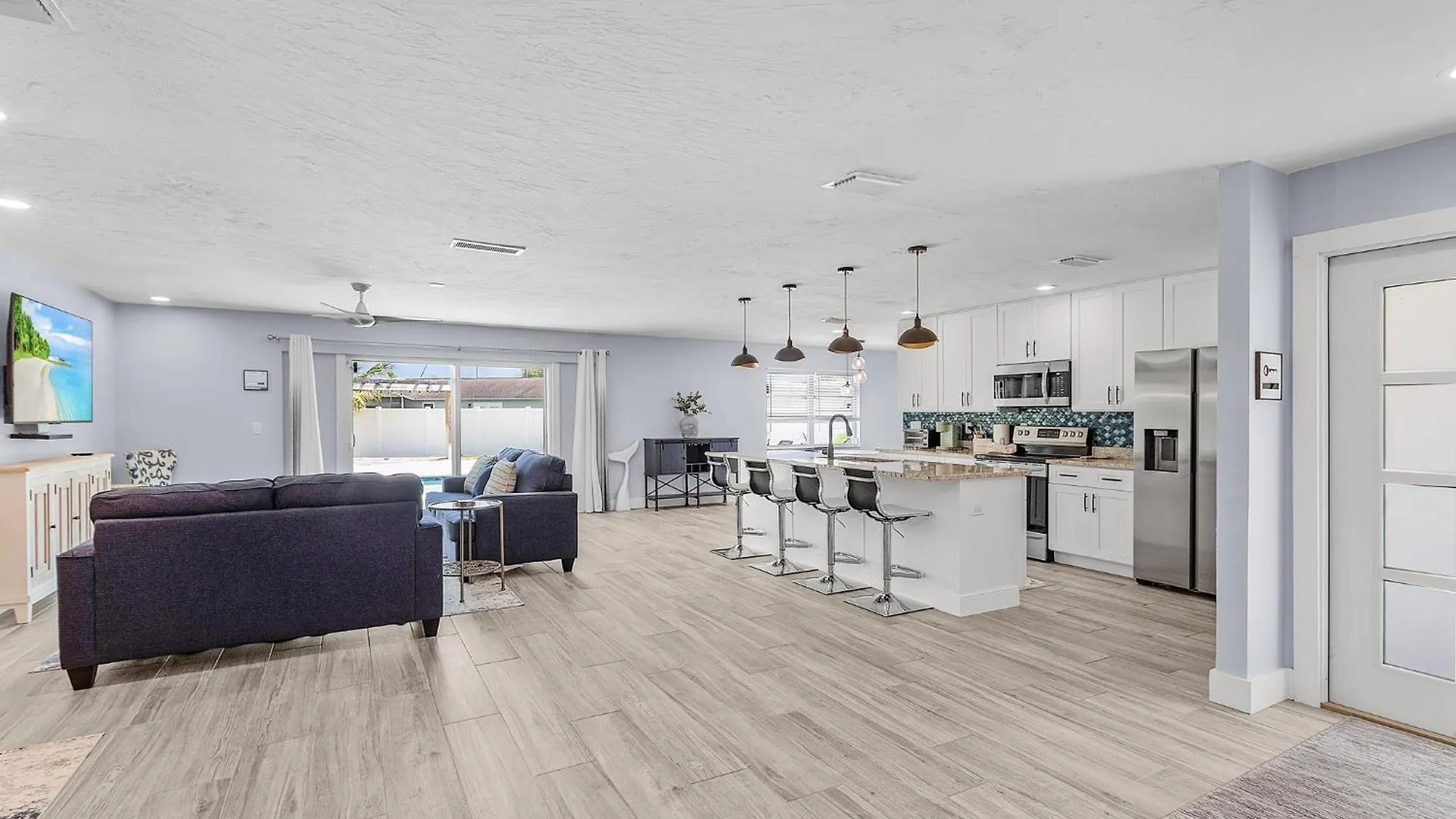 Soak Up The Sun - Relaxing Getaway Holiday home *
