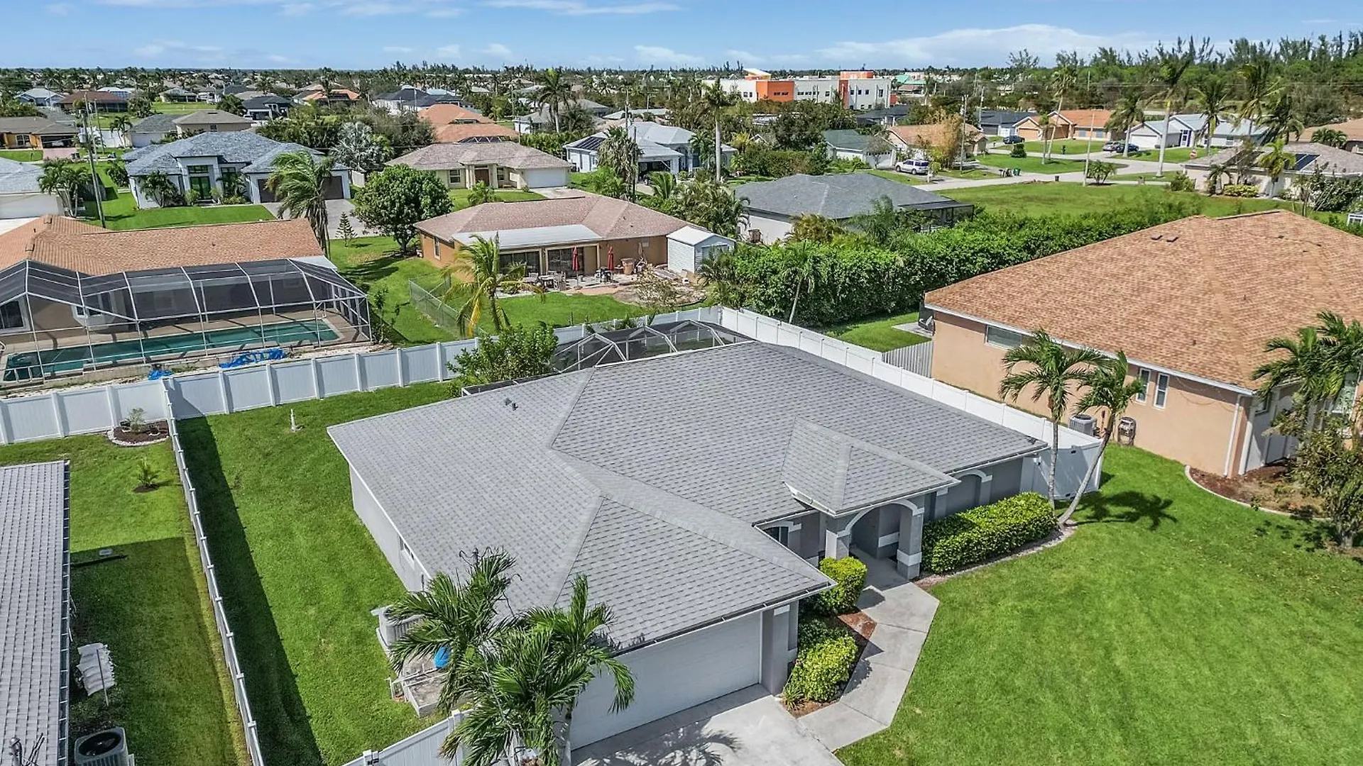 Brand New! - Hidden Gem With Heated Pool - Melina - Roelens Cape Coral