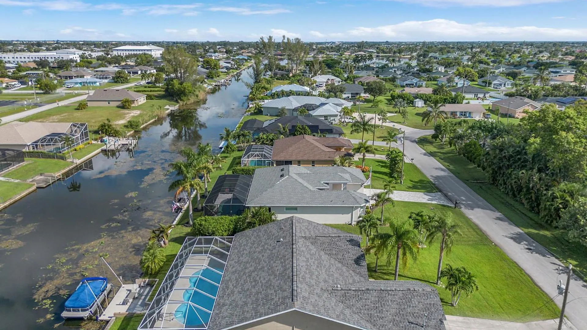 Canal Views, Heated Pool, Time Well Spent - Nothing But Time - Roelens Holiday home Cape Coral
