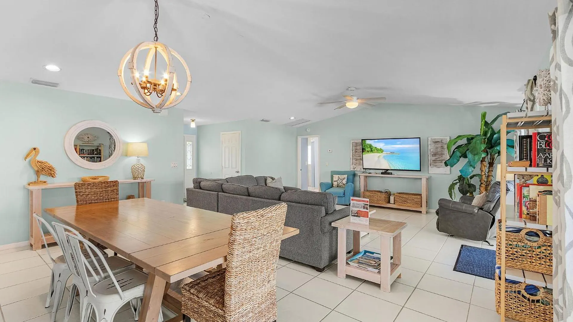 Canal Views, Heated Pool, Time Well Spent - Nothing But Time - Roelens Holiday home Cape Coral