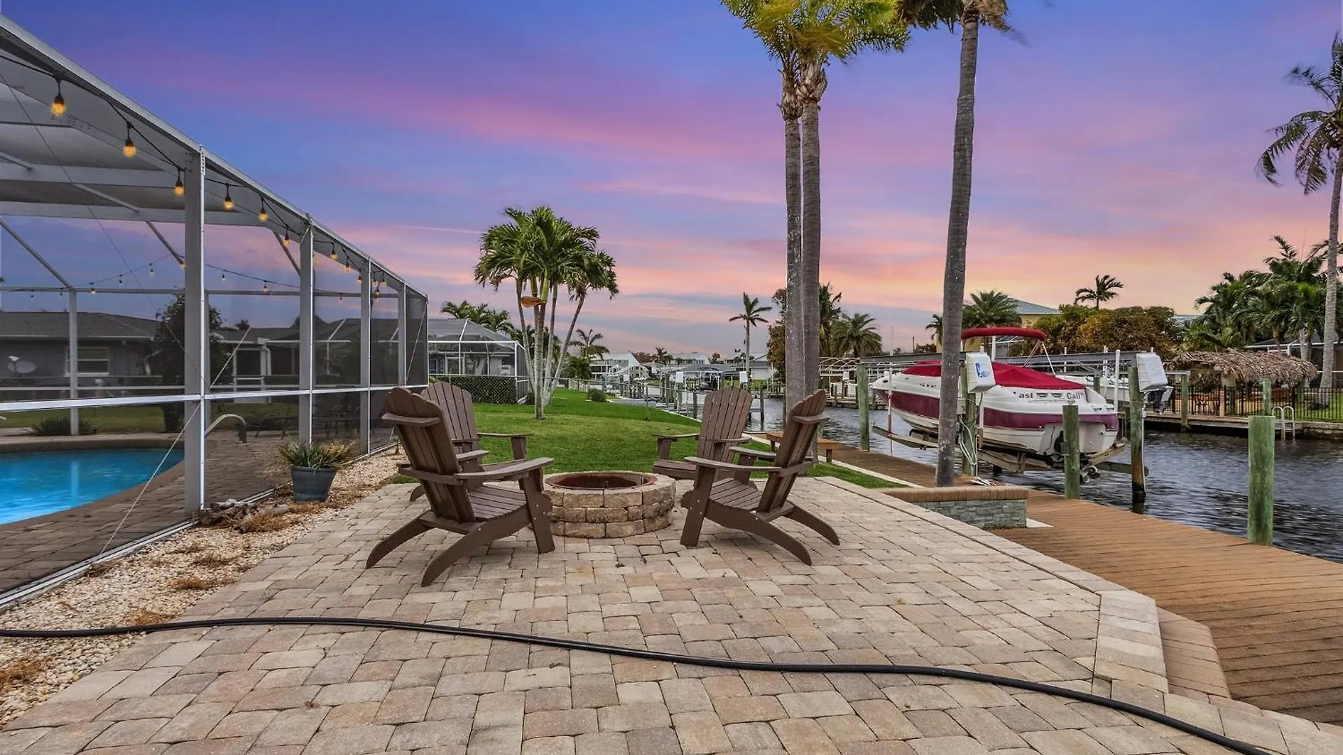 Boating & Fishing Enthusiasts, Heated Pool And Spa, Bicycles - Latitude Adjustment - Roelens Holiday home Cape Coral