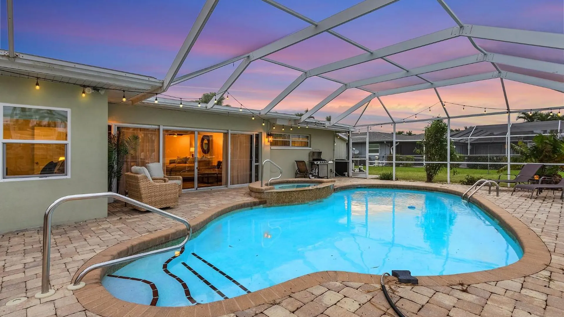 Holiday home Boating & Fishing Enthusiasts, Heated Pool And Spa, Bicycles - Latitude Adjustment - Roelens Cape Coral