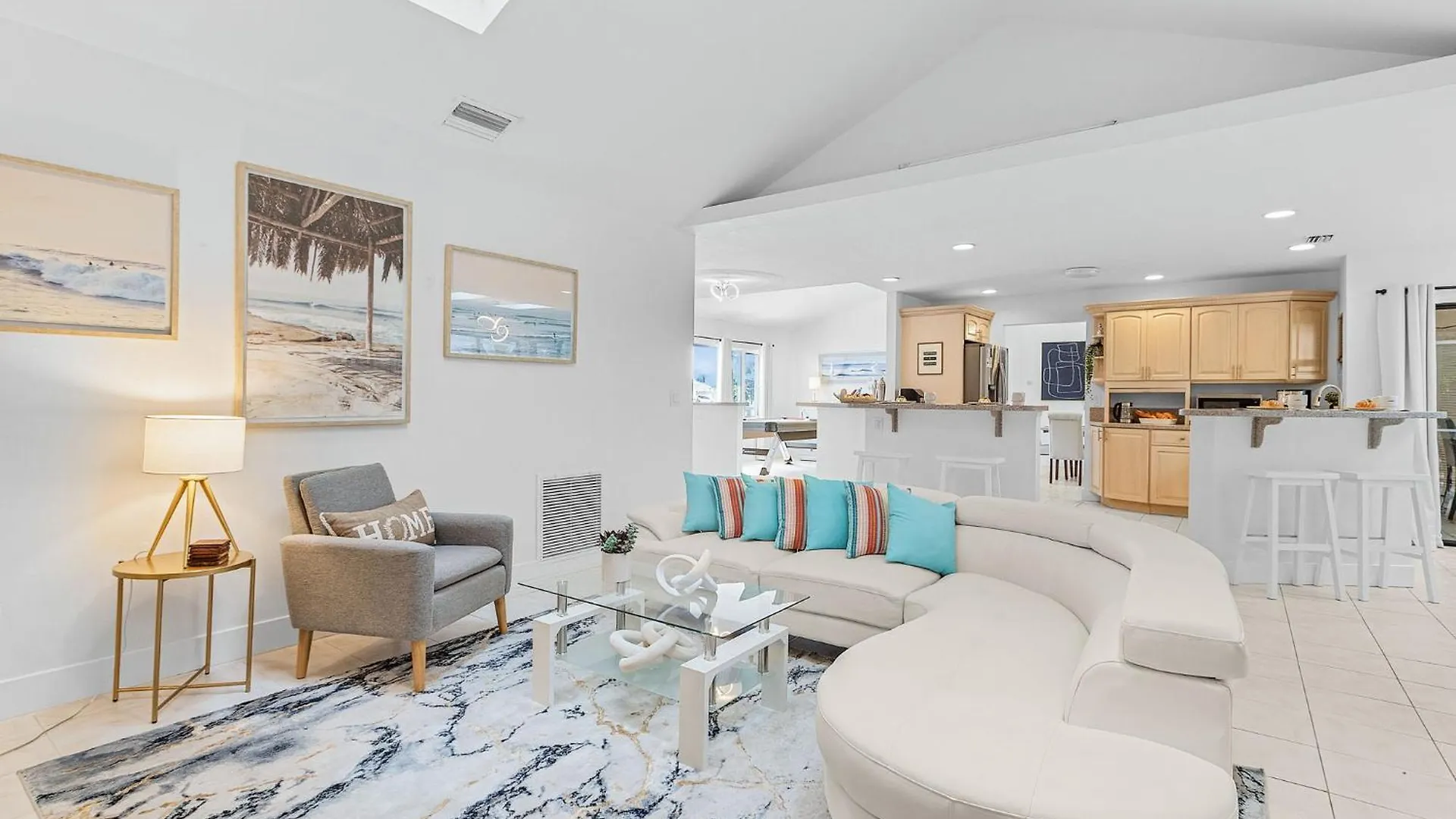 Pool, Canal Views, Sleeps 10-villa Surfside Breeze- Roelens Vacations Holiday home *