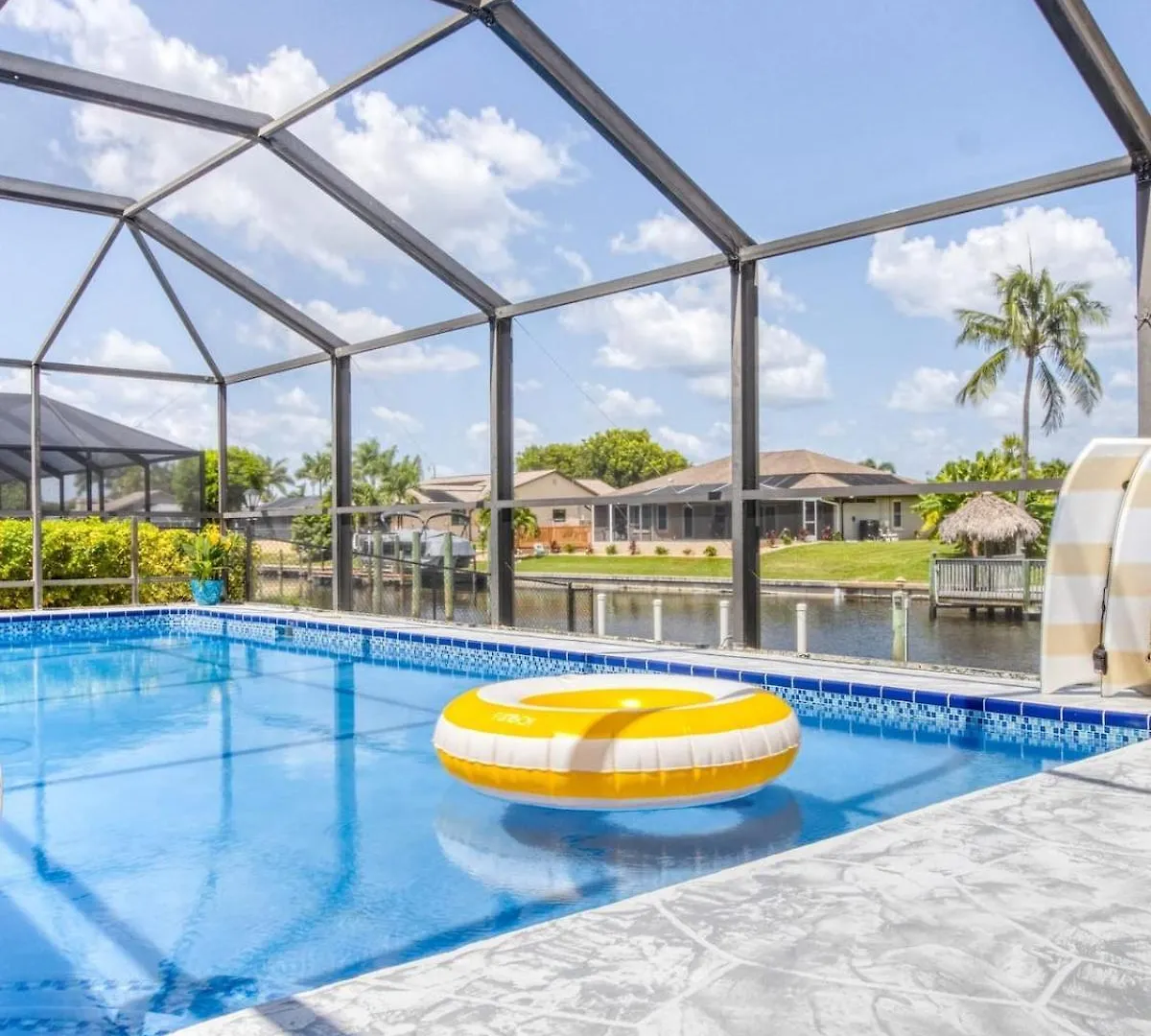 The Endless Summer Hideaway Holiday home *