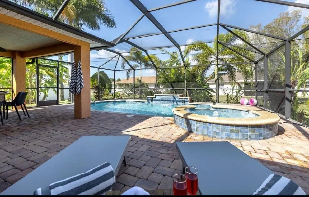 Tranquil Palms Heated Pool Outdoor Tv & * Cape Coral