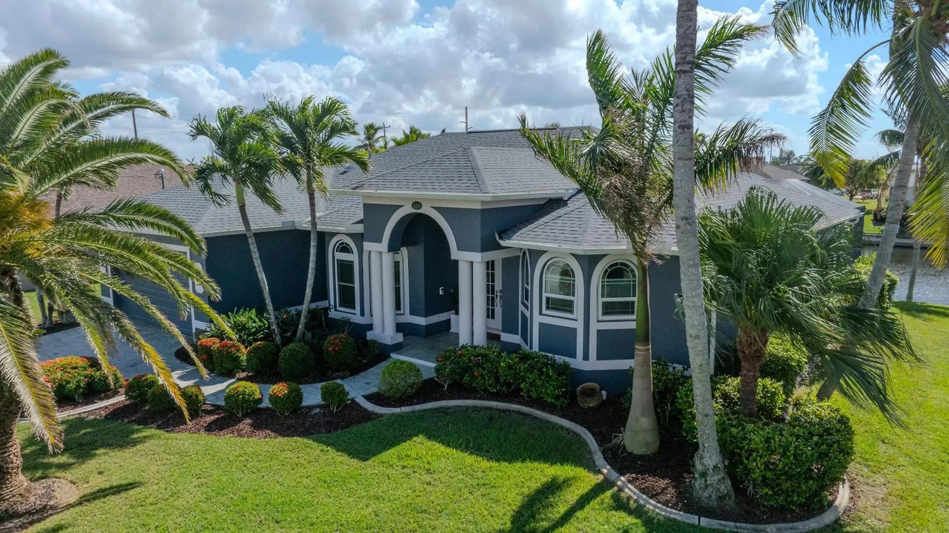 Casa Blanca Villa Cape Coral