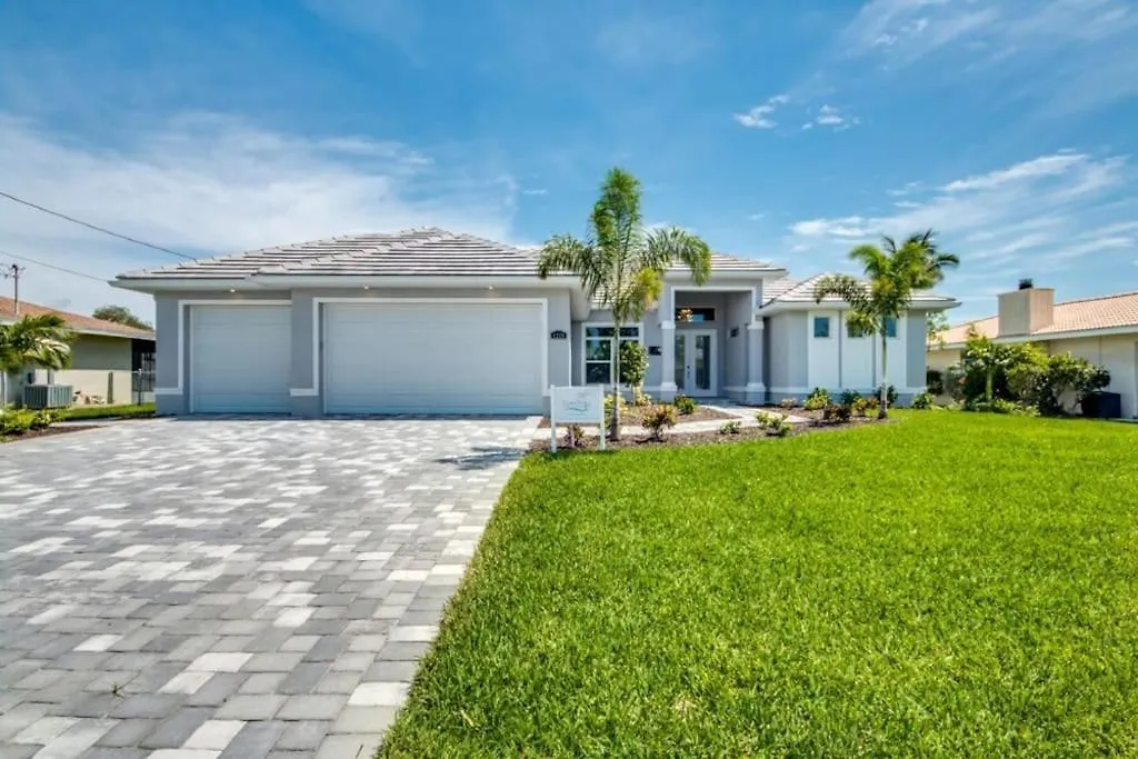 Endless Summer By Coralvilla-southfacing, Pool Villa Cape Coral