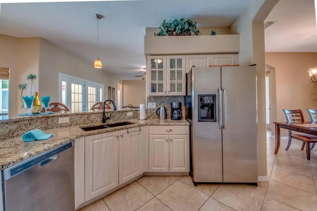 Harmony By Coralvilla, Pool, Great Location * Cape Coral