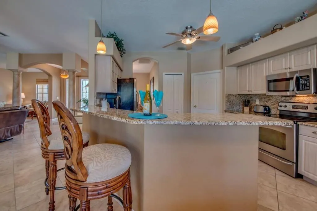 Harmony By Coralvilla, Pool, Great Location Villa Cape Coral
