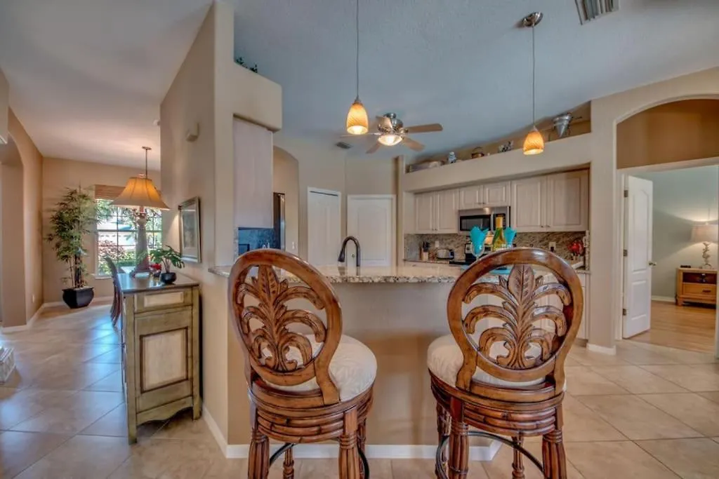 Harmony By Coralvilla, Pool, Great Location Cape Coral