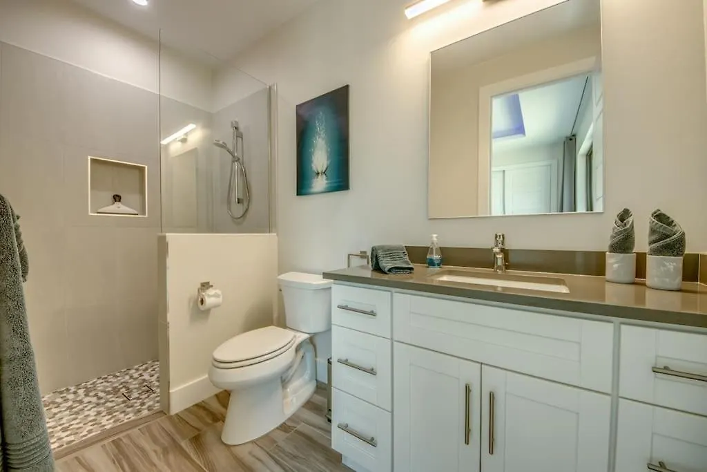 Infinity By Coralvilla -modern, On Water, Pool Cape Coral