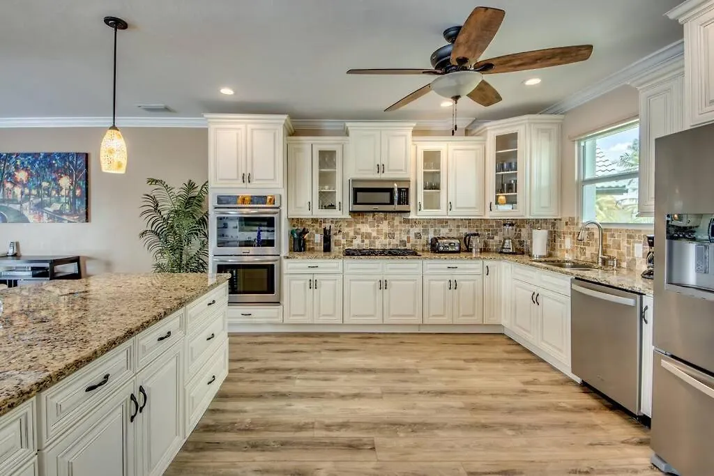 Key West By Coralvilla, 2 Story Villa, Pool, Game * Cape Coral