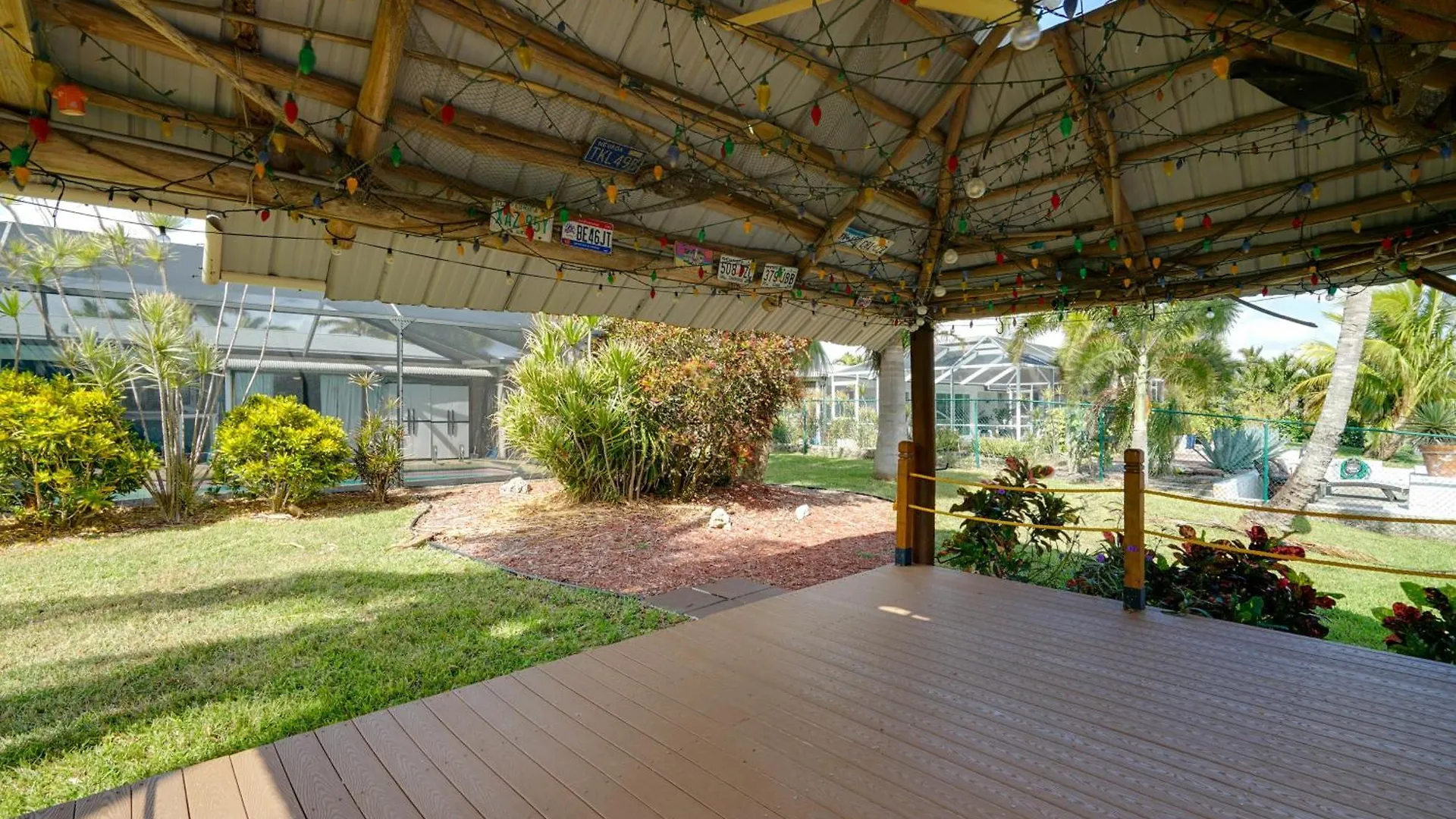 Less Than 1 Mi To Canal-front Escape! Cape Coral