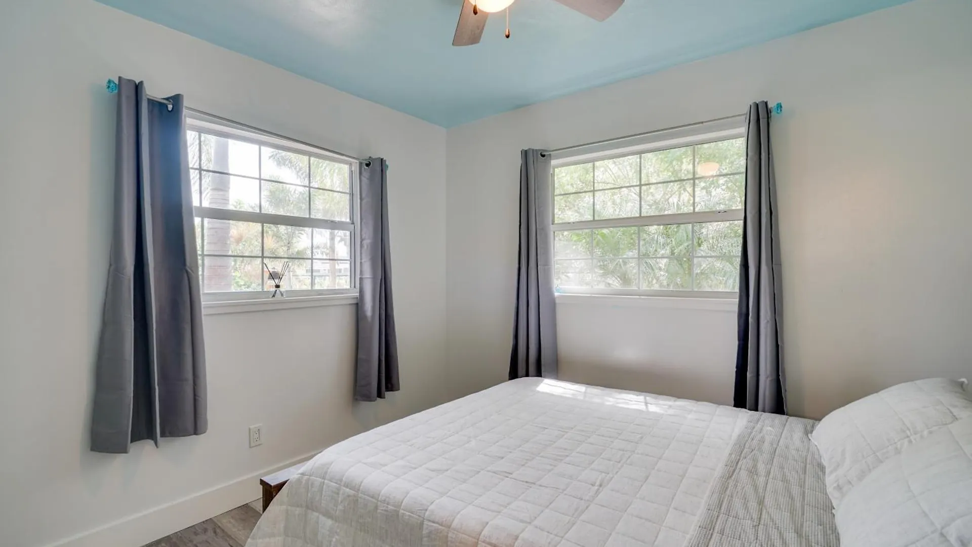 Holiday home Less Than 1 Mi To Canal-front Escape! Cape Coral