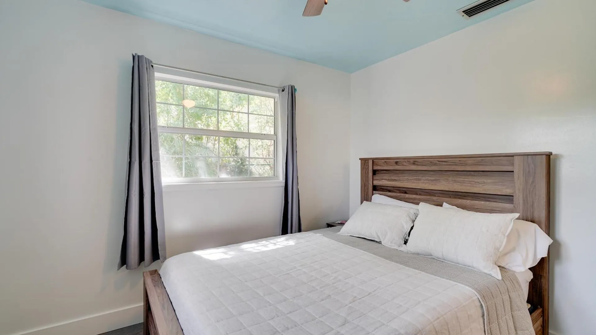Less Than 1 Mi To Canal-front Escape! Holiday home *