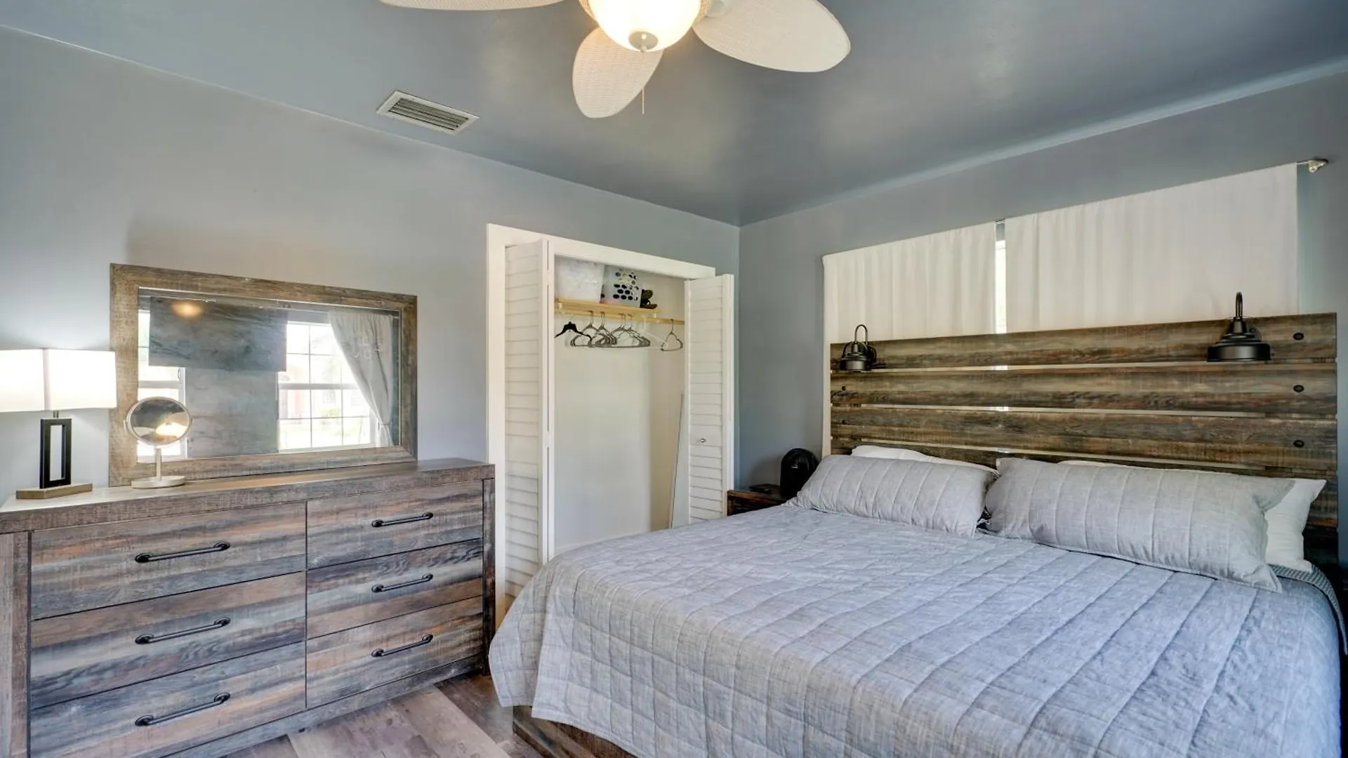 Holiday home Less Than 1 Mi To Canal-front Escape! *