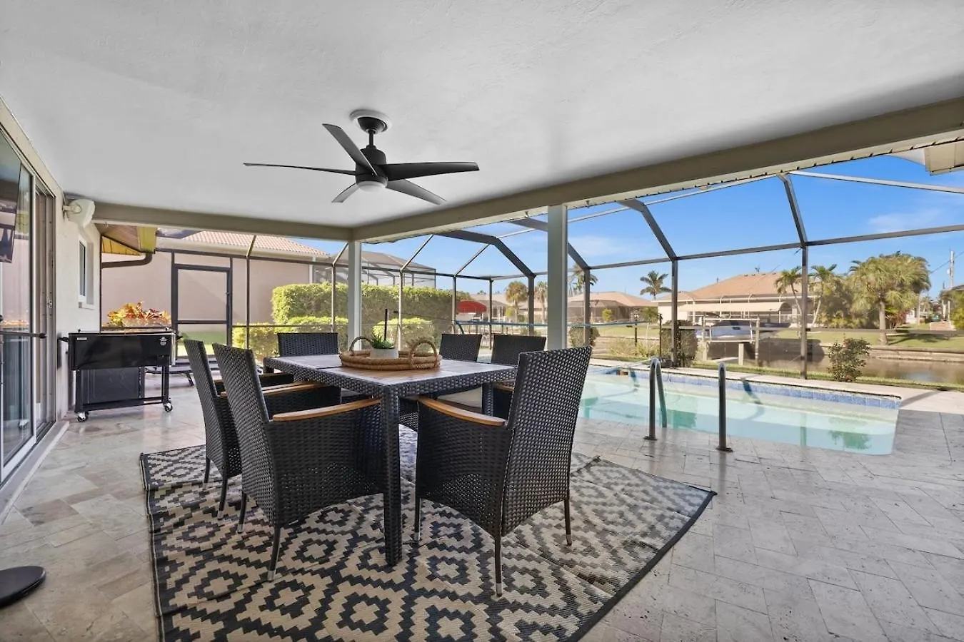 Relax By The Water 3br With Dock And Pool
